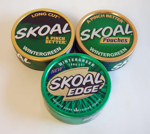 skoal wintergreen pouches